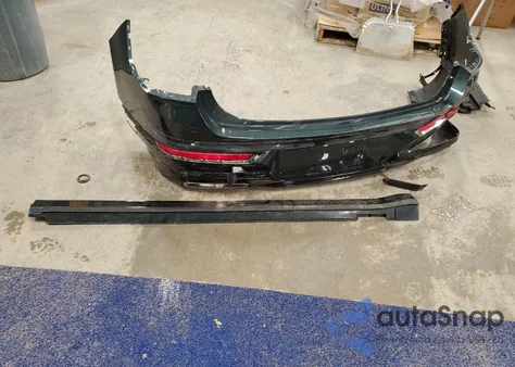 2022 Genesis Gv80 Base from USA, damaged, VIN KMUHCESC7NU092817